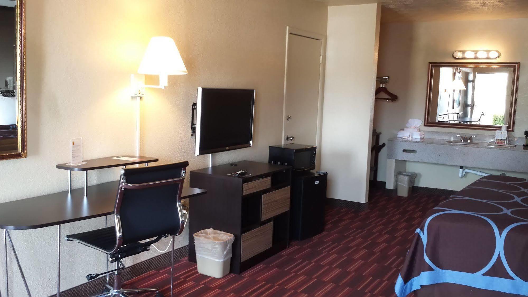 Motel Super 8 By Wyndham College Park/atlanta Airport West