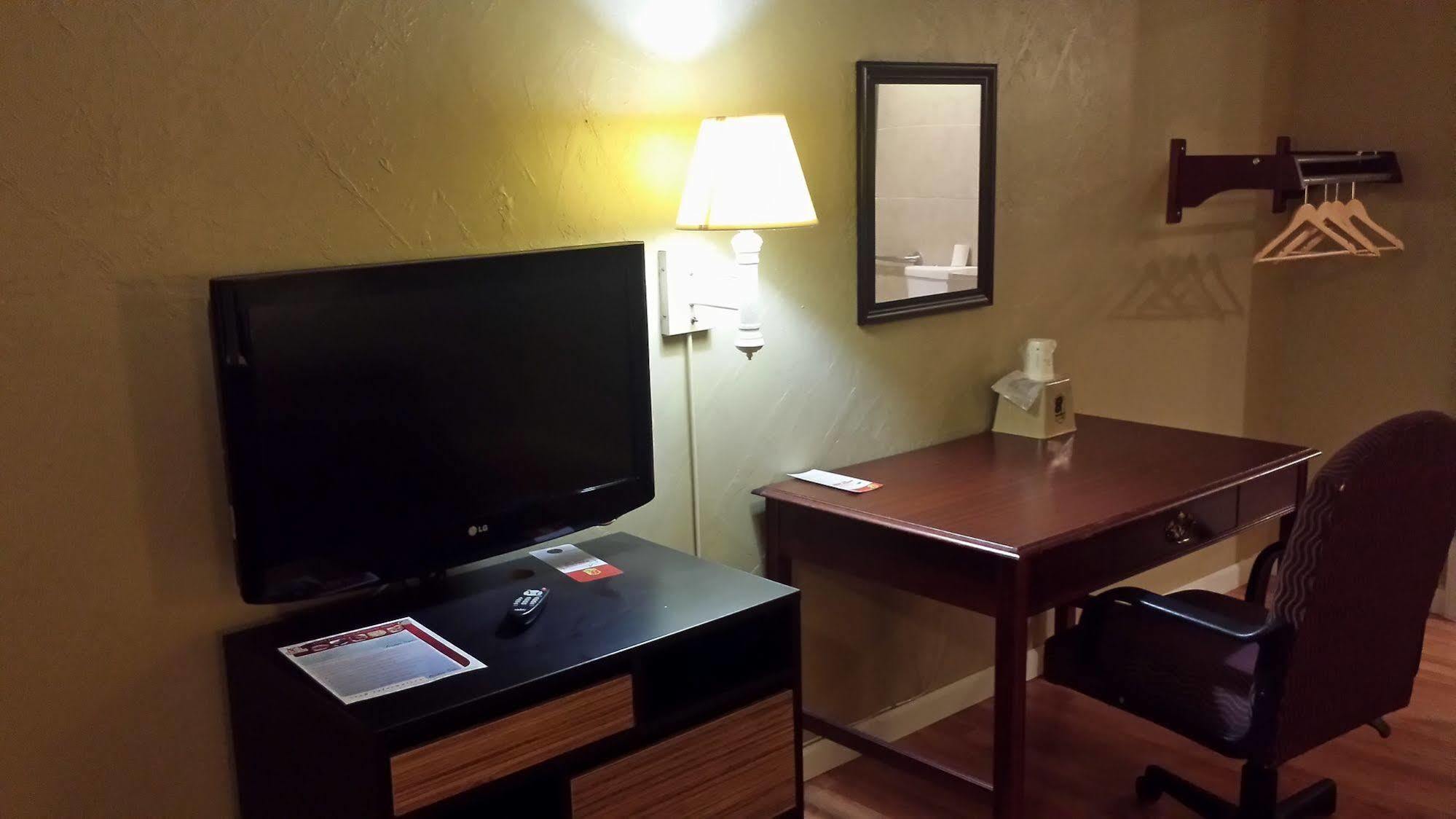 Motel Super 8 By Wyndham College Park/atlanta Airport West College Park